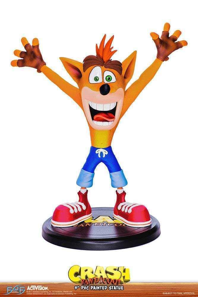 CRASH BANDICOOT FIGURINE 23CM /6, 5060316621004 : First4Figures